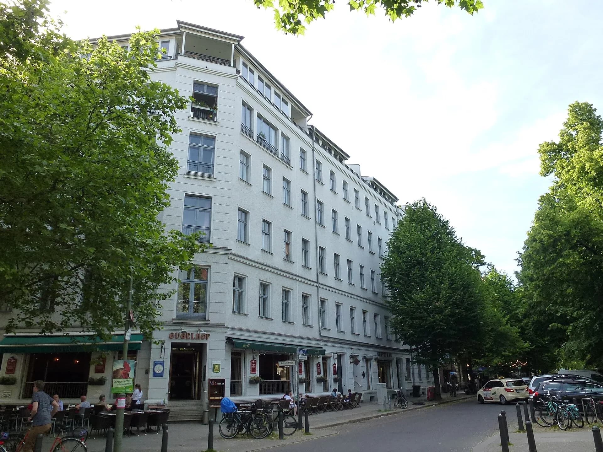 Wohnhäuser am Kollwitzplatz im Berliner Ortsteil Prenzlauer Berg